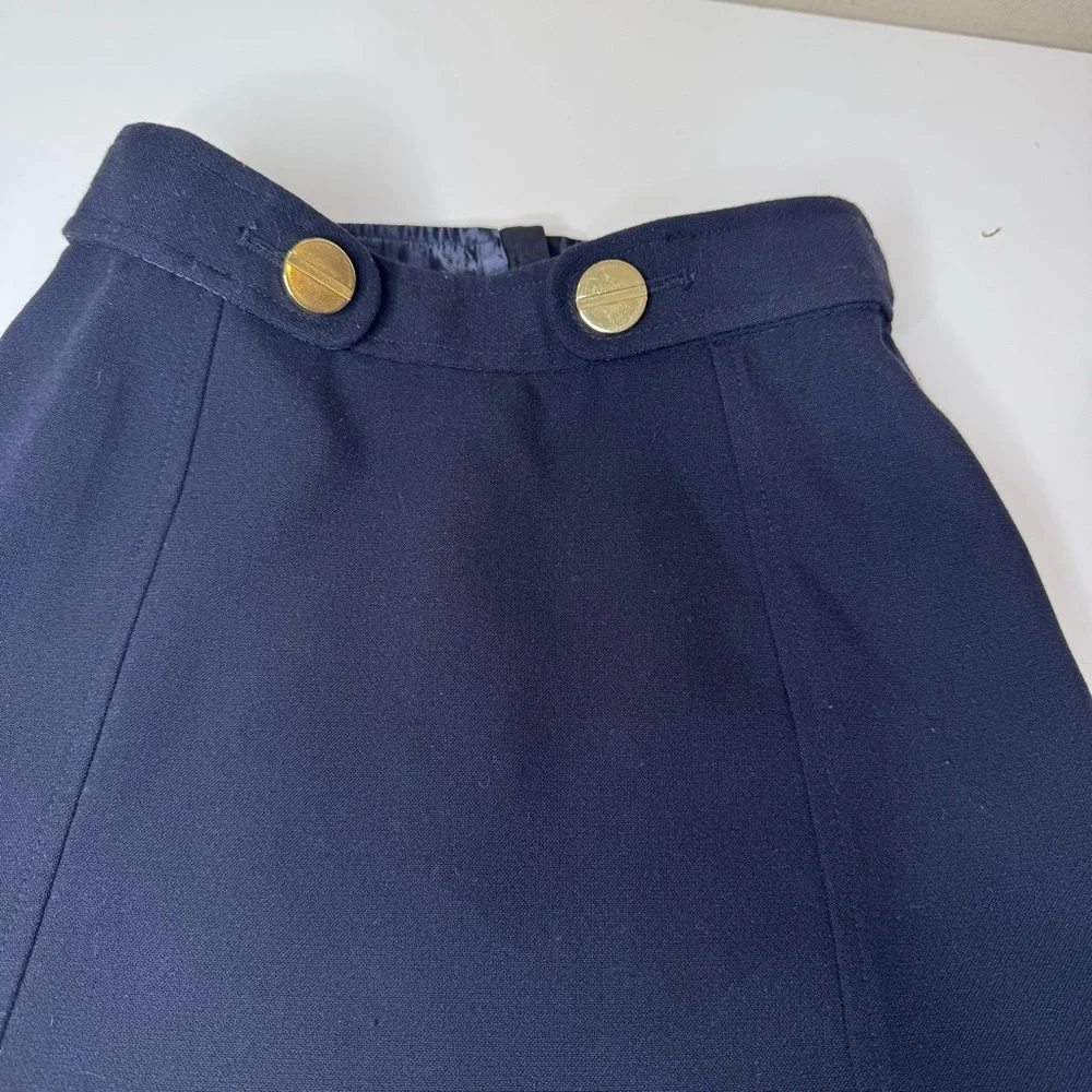 Gap girl navy blue skirt gold buttons size 7